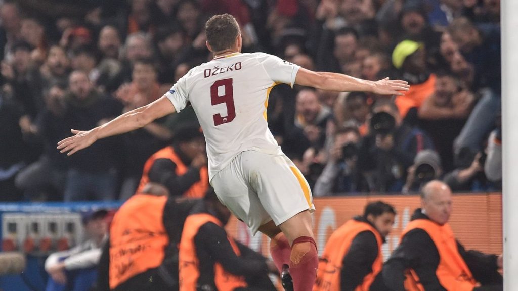 Tiểu sử của Edin Dzeko - Footbalium