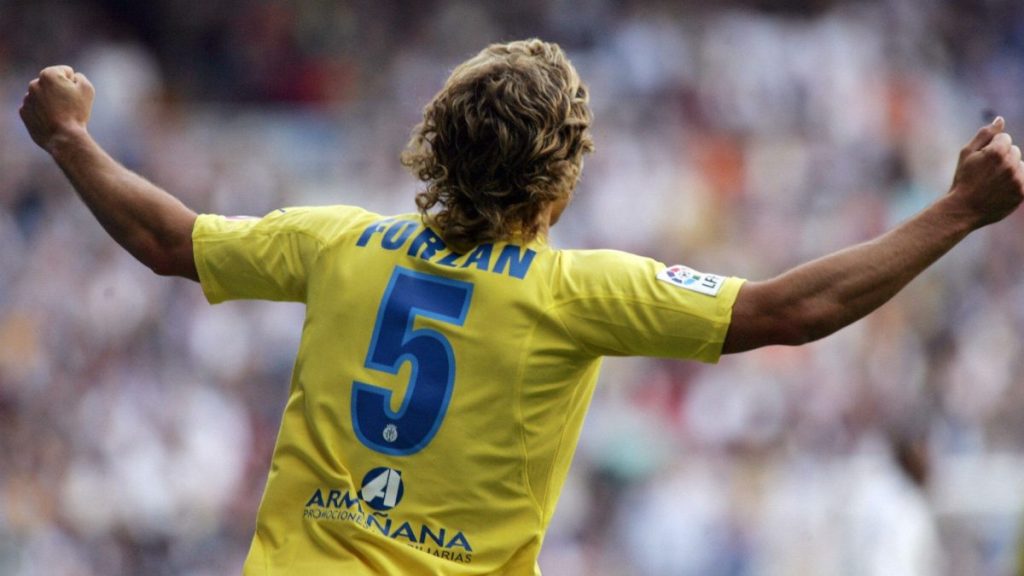 Tiểu sử của Diego Forlan - Footbalium