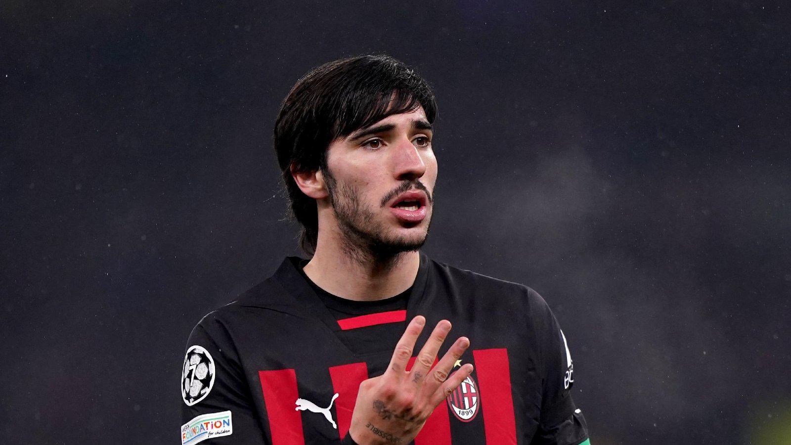 Sandro Tonali: Age, career info, earnings and net worth - Latest Sports News Africa | Latest Sports Results